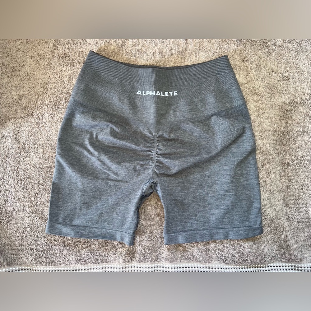 Alphalete Amplify shorts